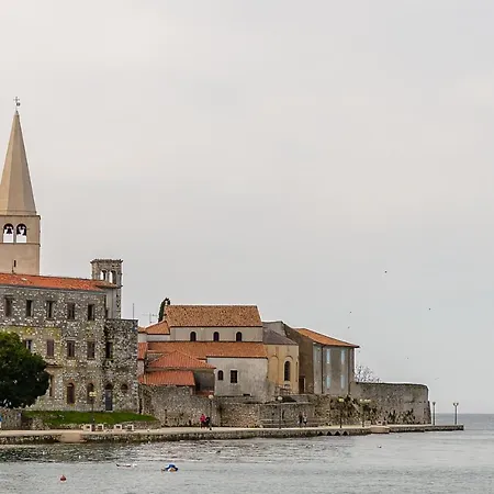 Dida & Nonna Piazza View Apartment Porec