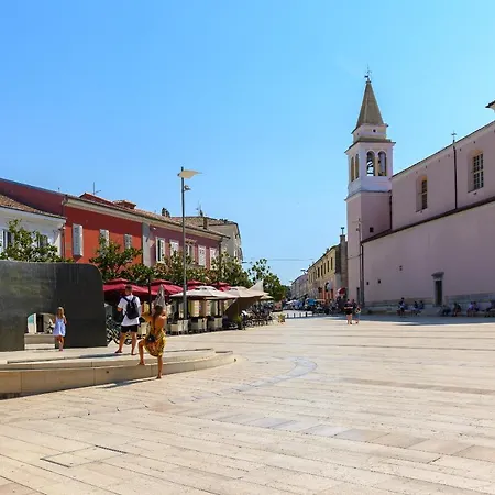 Dida & Nonna Piazza View Apartment Porec