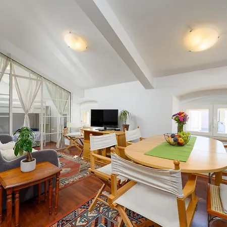 Trg Apartment *